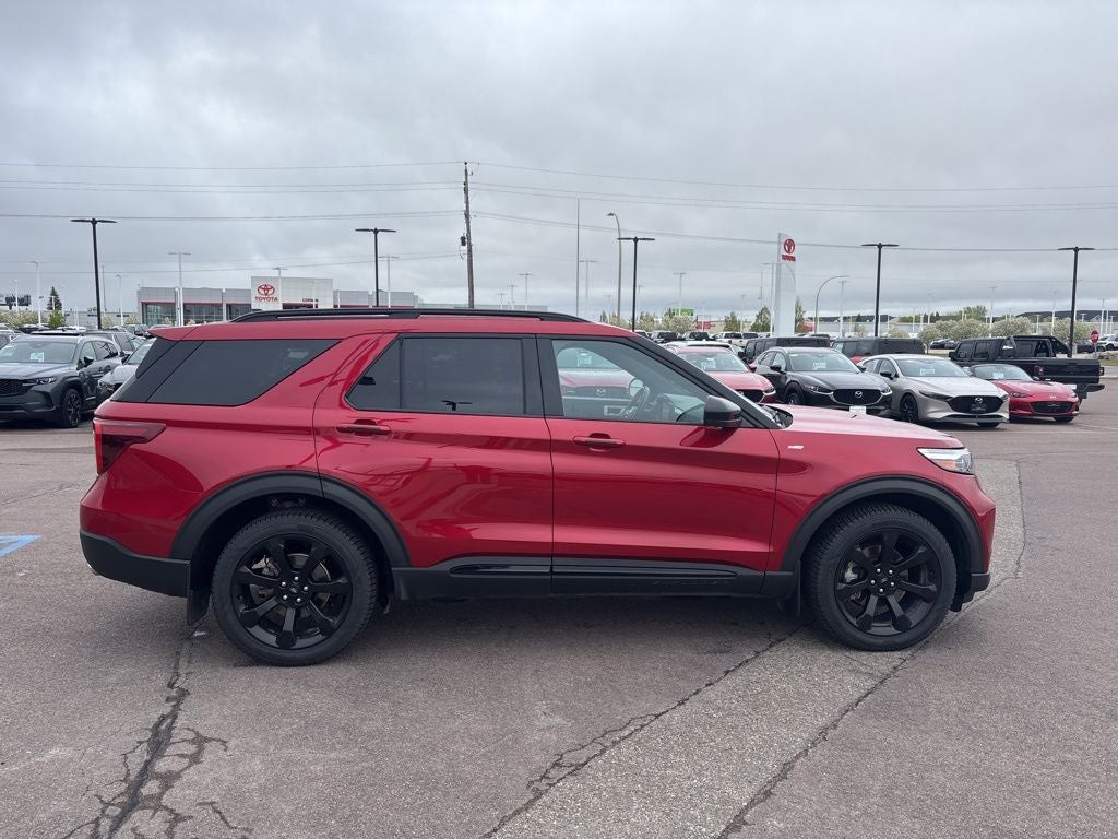 2023 Ford Explorer ST-Line