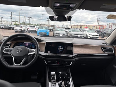 2024 Volkswagen Atlas 2.0T SE w/Technology