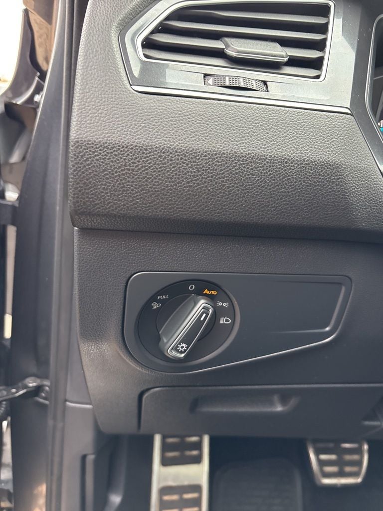 2024 Volkswagen Tiguan 2.0T SEL R-Line