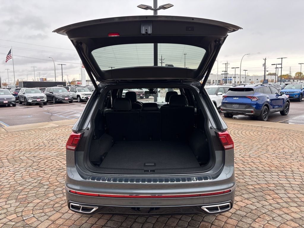 2024 Volkswagen Tiguan 2.0T SEL R-Line