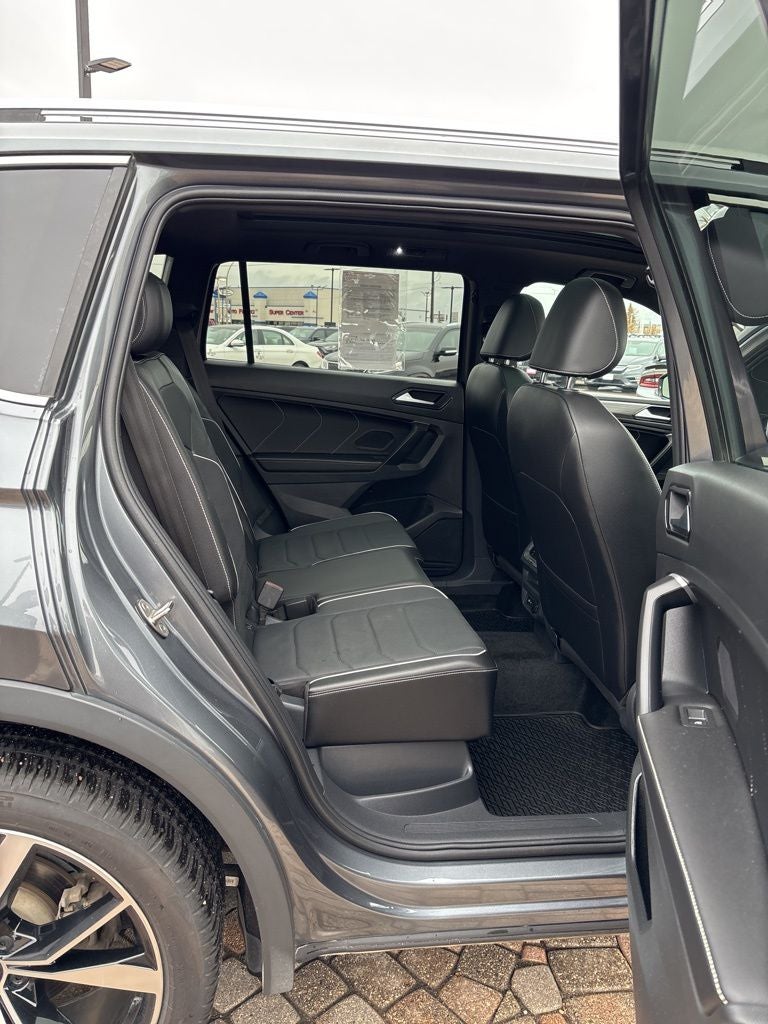 2024 Volkswagen Tiguan 2.0T SEL R-Line