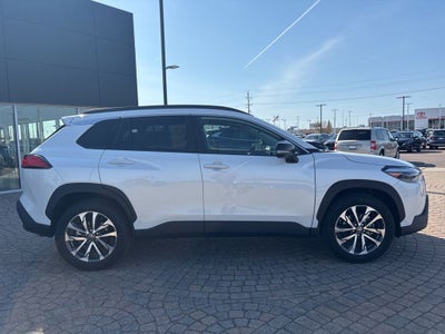 2025 Toyota Corolla Cross XLE