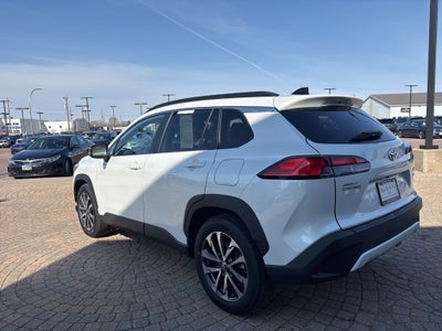 2025 Toyota Corolla Cross XLE