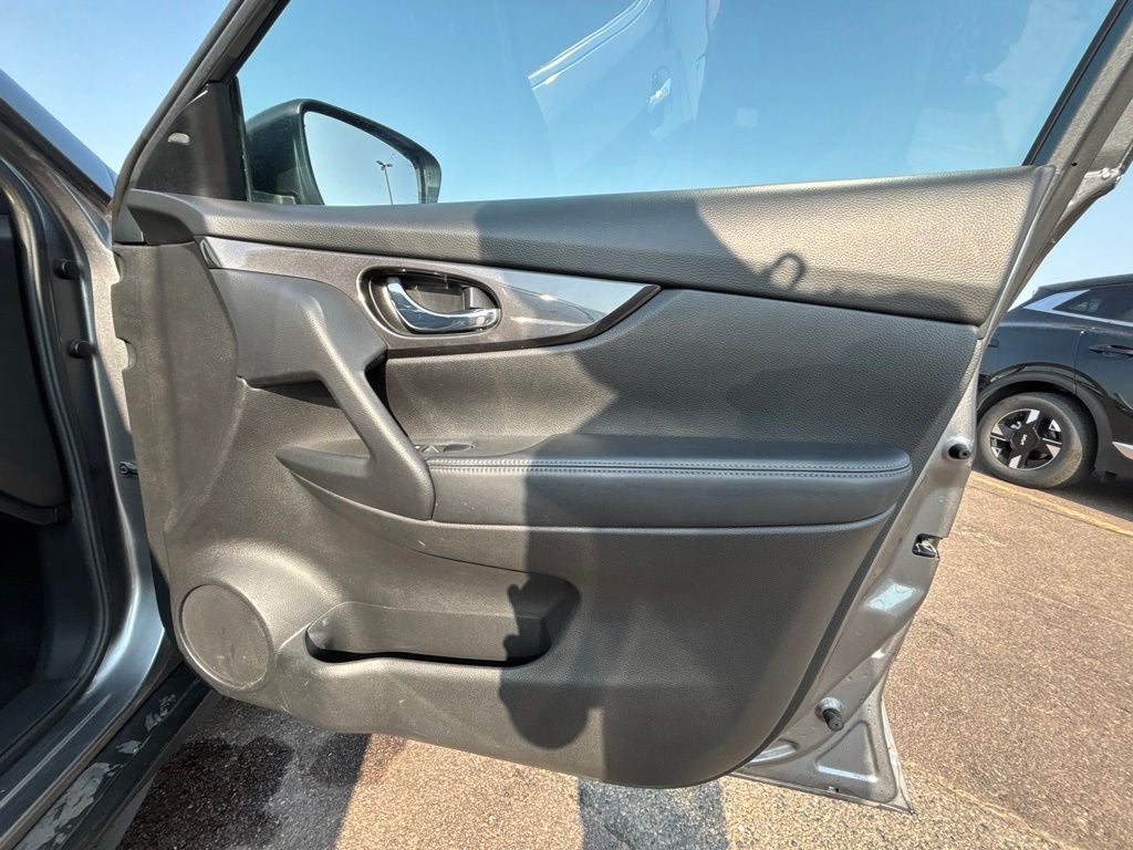2020 Nissan Rogue SV New Motor!!!