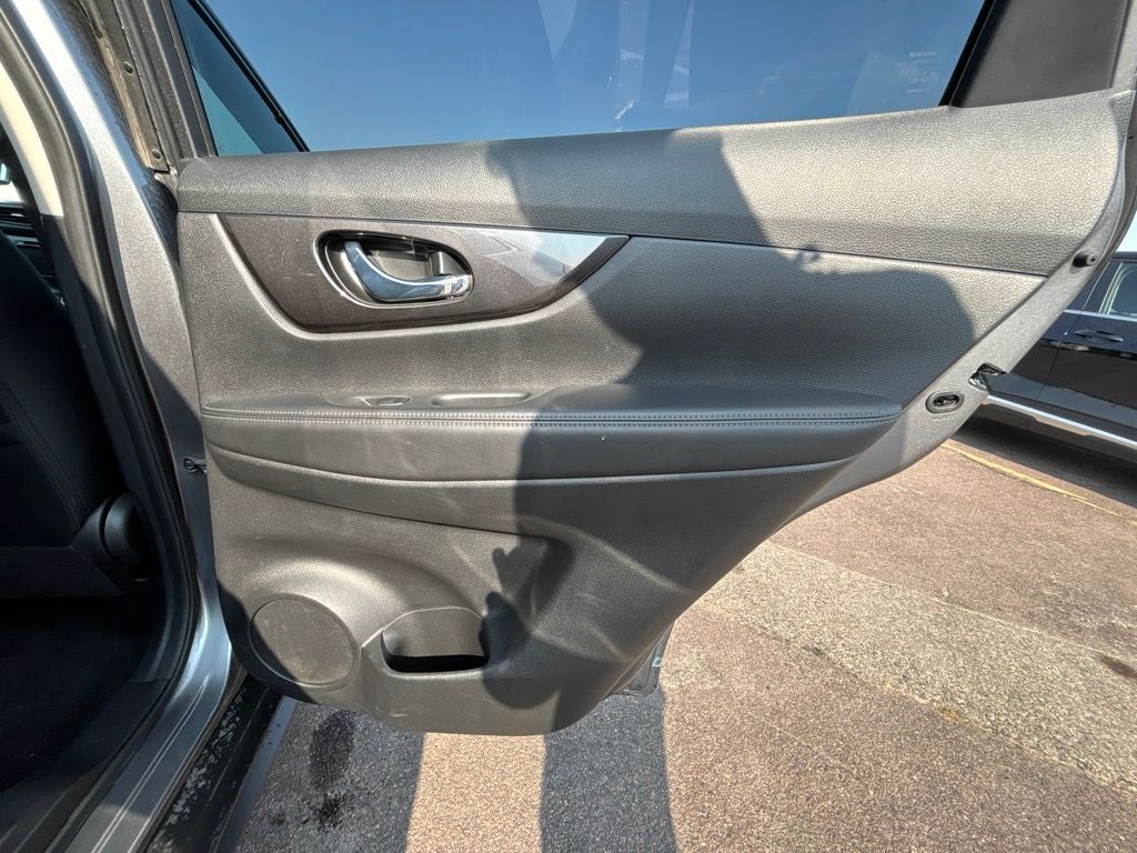 2020 Nissan Rogue SV New Motor!!!