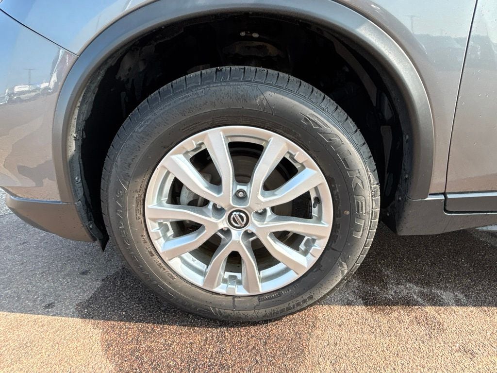 2020 Nissan Rogue SV New Motor!!!