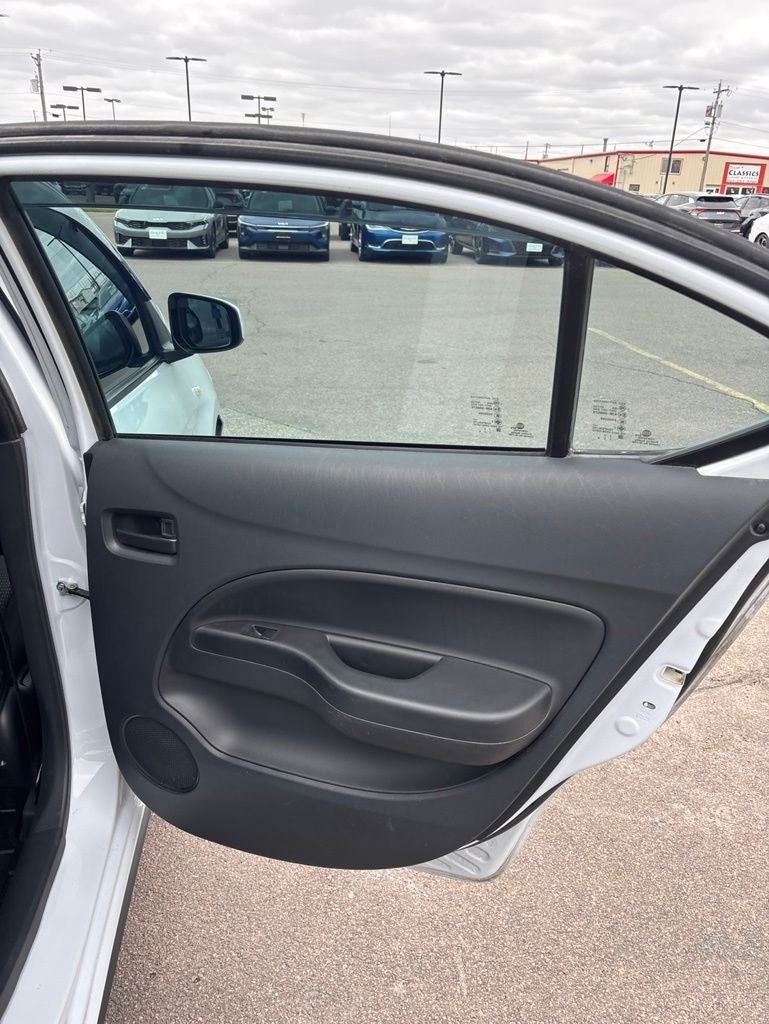 2024 Mitsubishi Mirage G4 ES