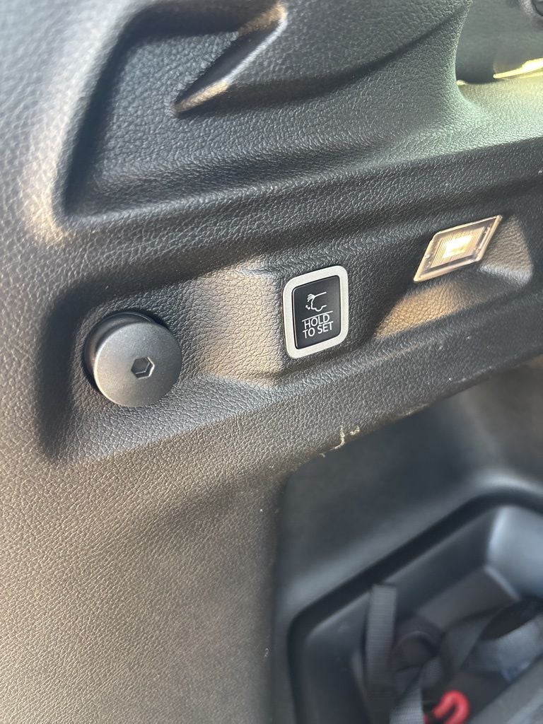 2022 Jeep Grand Cherokee L Laredo