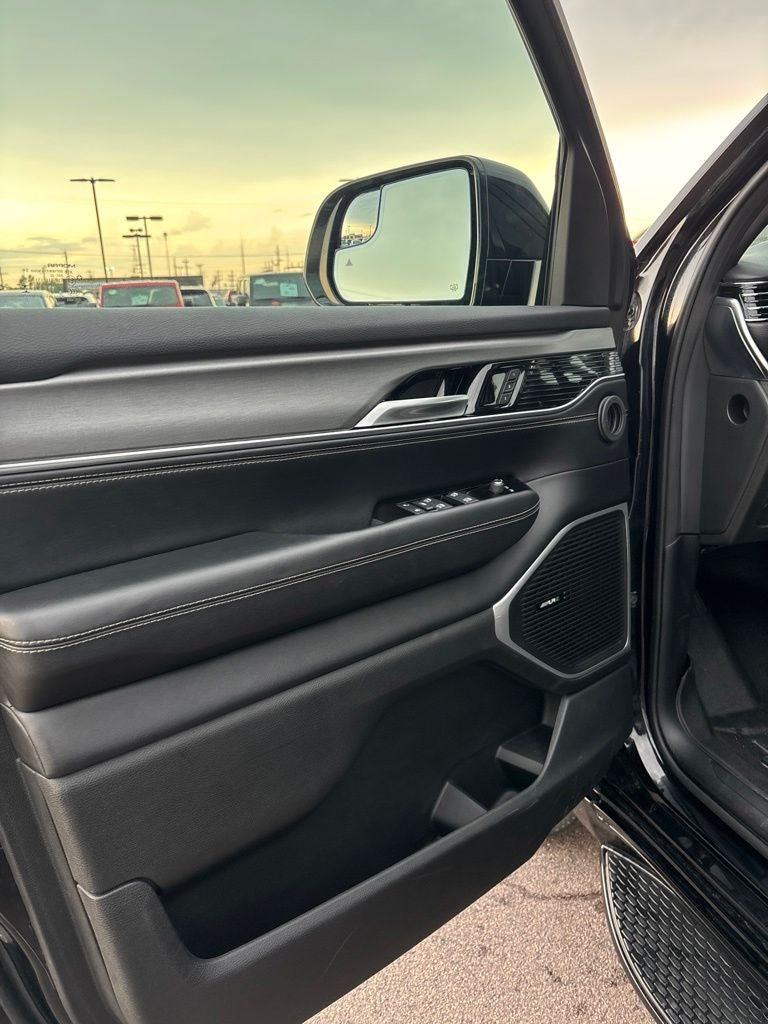 2023 Jeep Wagoneer Series II