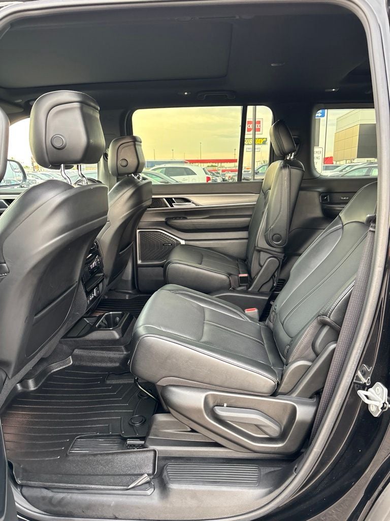 2023 Jeep Wagoneer Series II