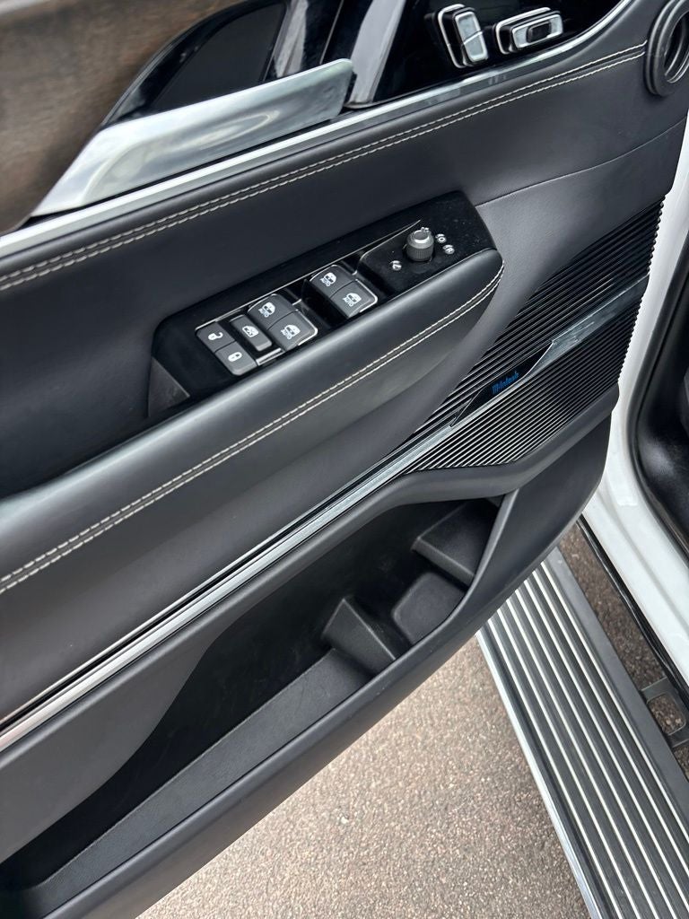 2023 Jeep Grand Wagoneer Series II