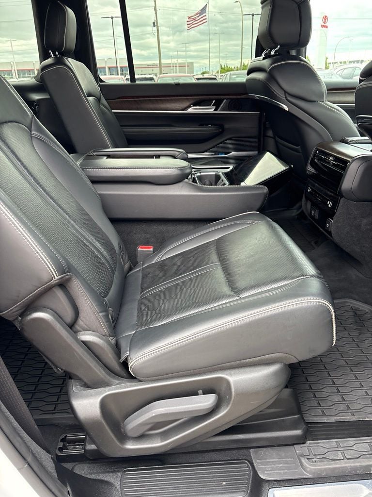 2023 Jeep Grand Wagoneer Series II