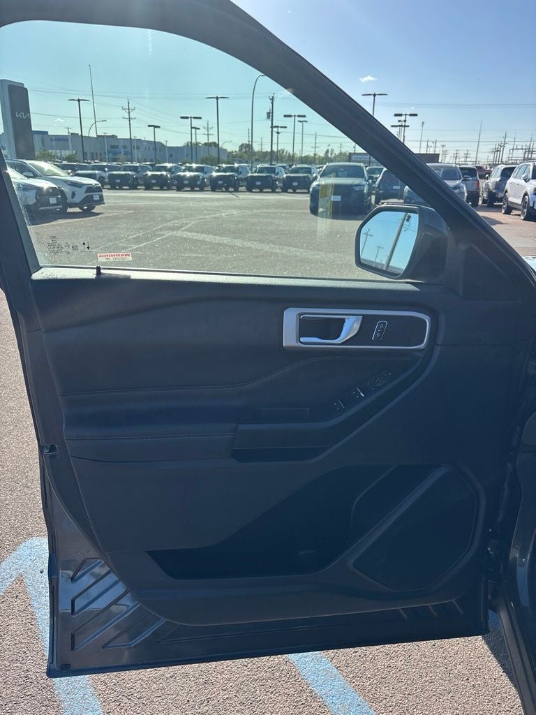 2020 Ford Explorer XLT 202A