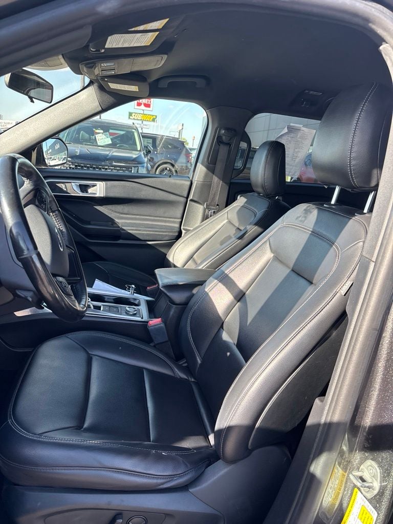 2020 Ford Explorer XLT 202A