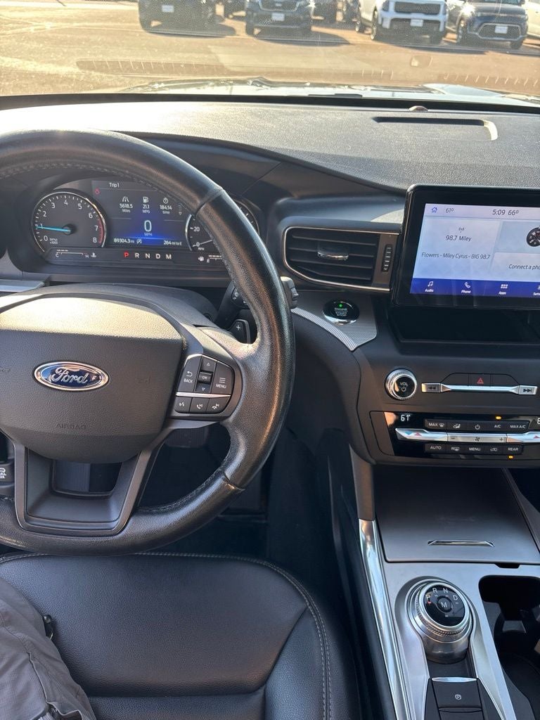 2020 Ford Explorer XLT 202A