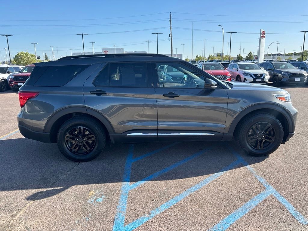 2020 Ford Explorer XLT 202A