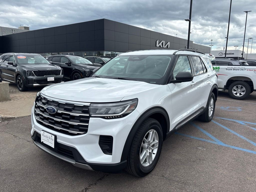 2025 Ford Explorer Active