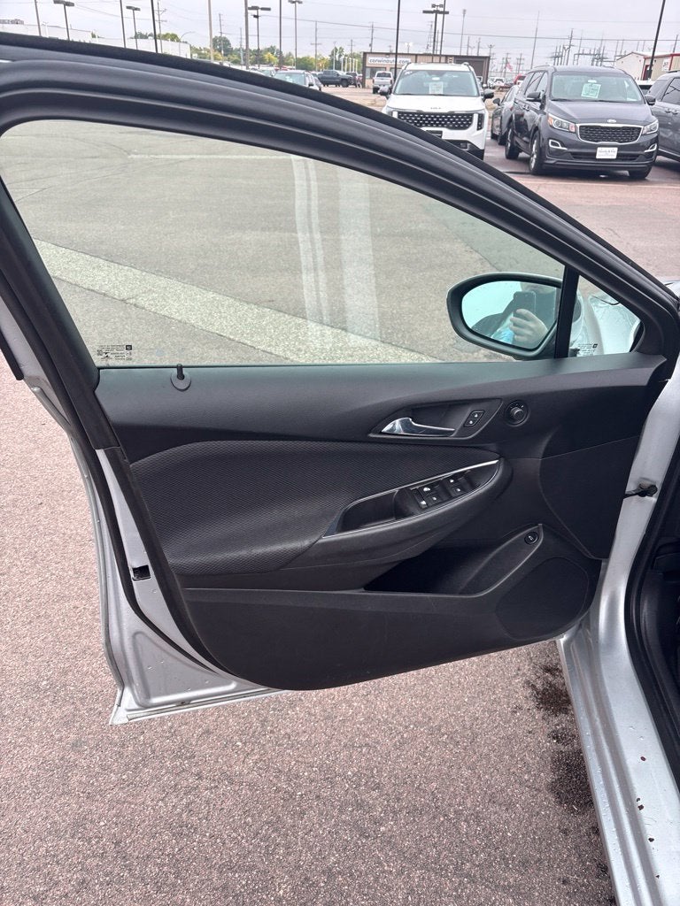2017 Chevrolet Cruze LS