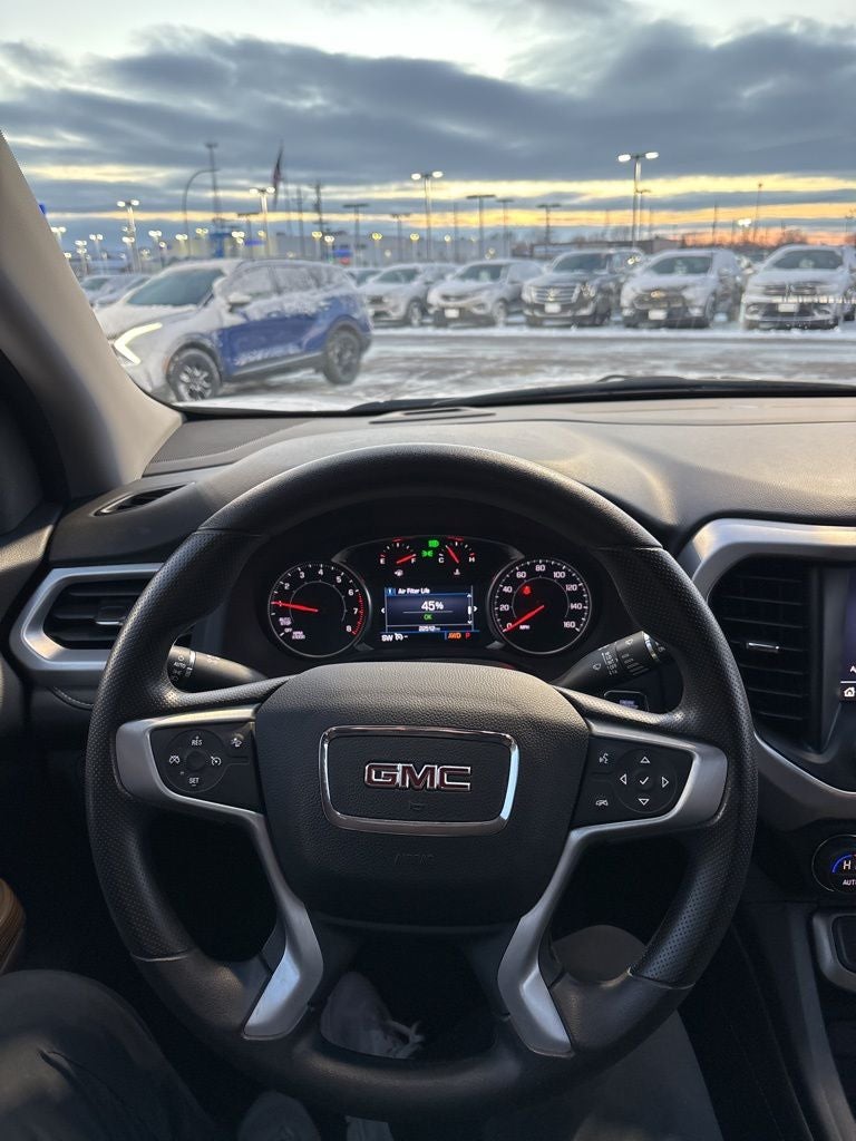 2023 GMC Acadia SLE