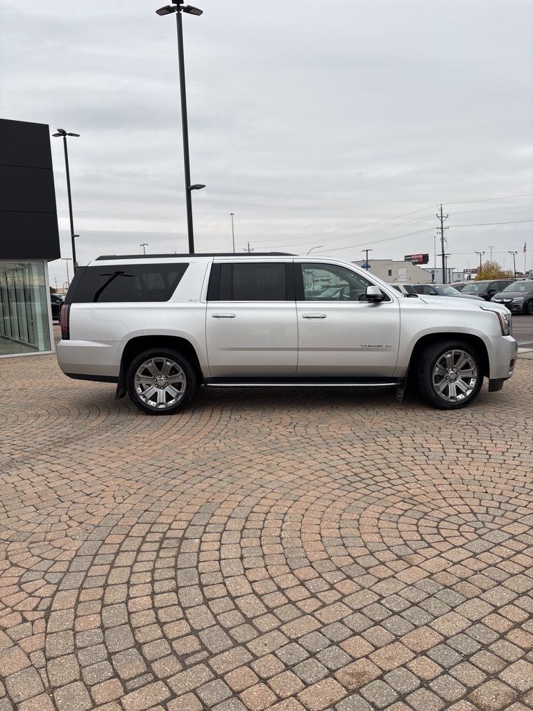 2017 GMC Yukon XL SLT