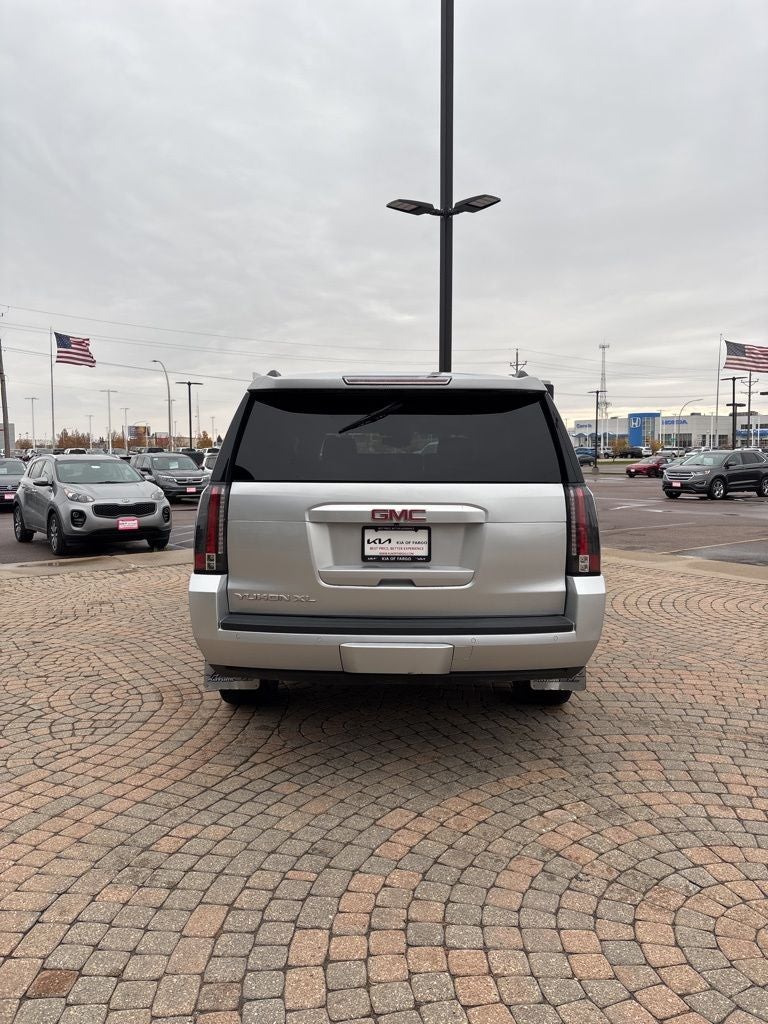 2017 GMC Yukon XL SLT