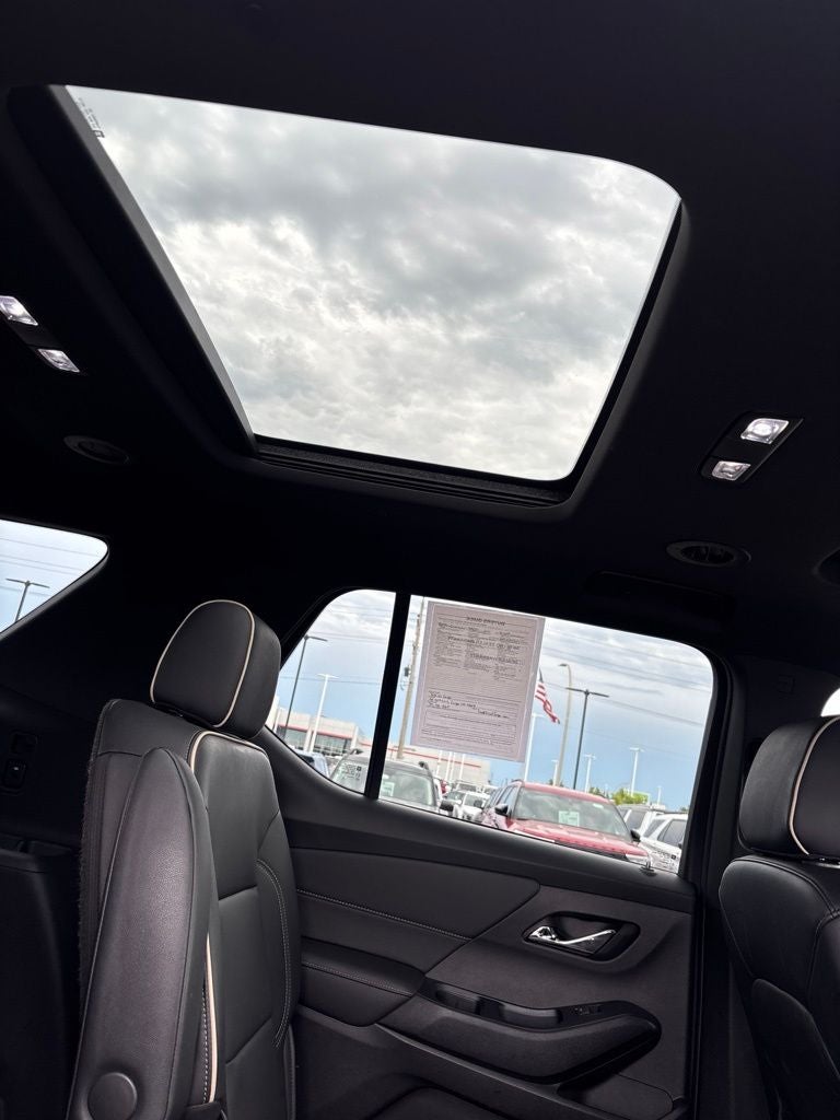 2022 Chevrolet Traverse Premier