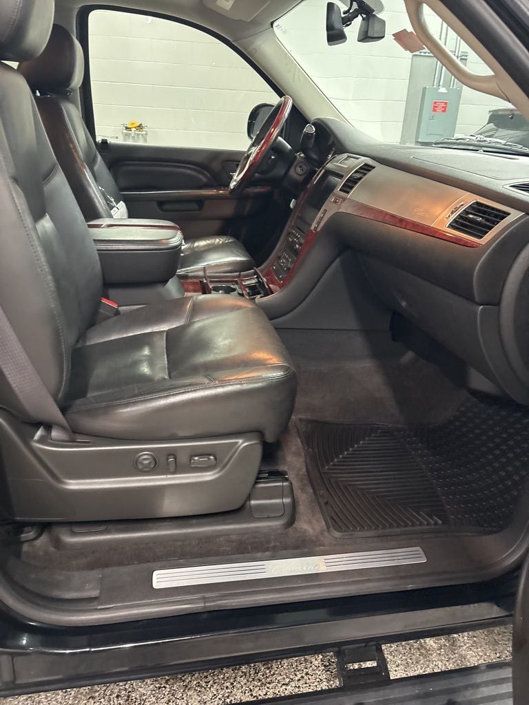 2011 Cadillac Escalade Premium