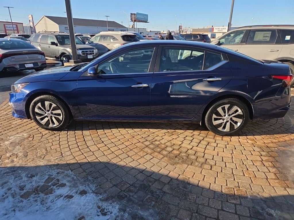 2022 Nissan Altima 2.5 S