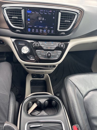 2017 Chrysler Pacifica Touring L Plus
