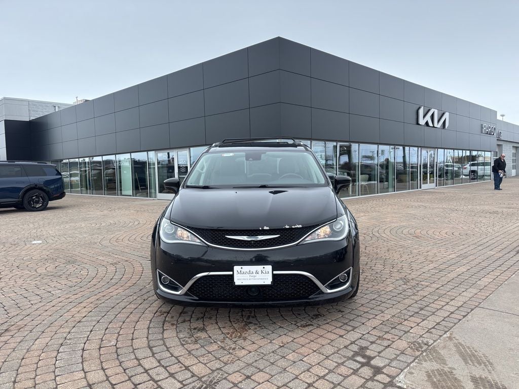 2017 Chrysler Pacifica Touring L Plus