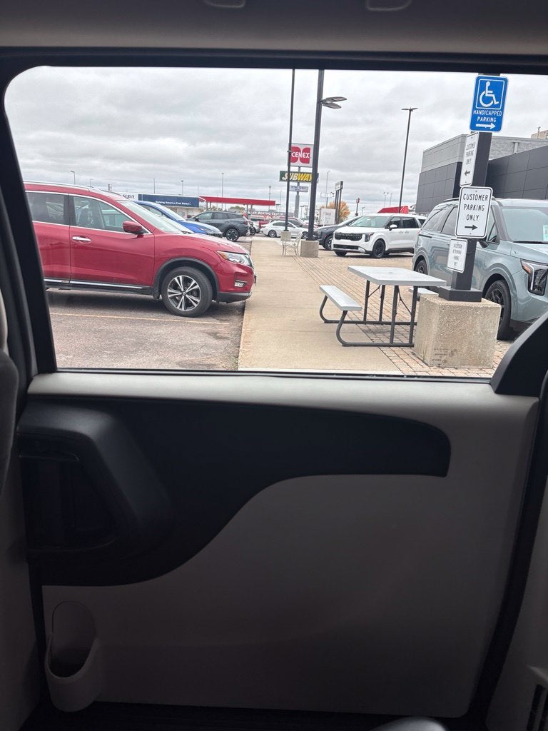 2016 Dodge Grand Caravan AVP