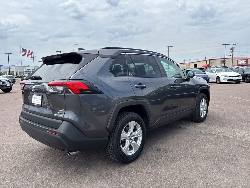 2020 Toyota RAV4 XLE