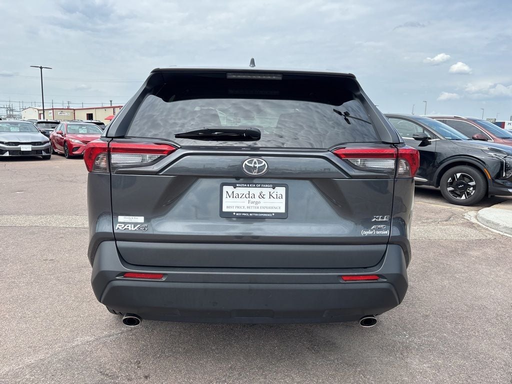 2020 Toyota RAV4 XLE