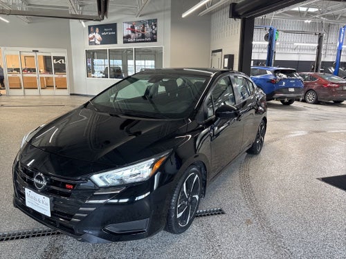 2023 Nissan Versa 1.6 SR
