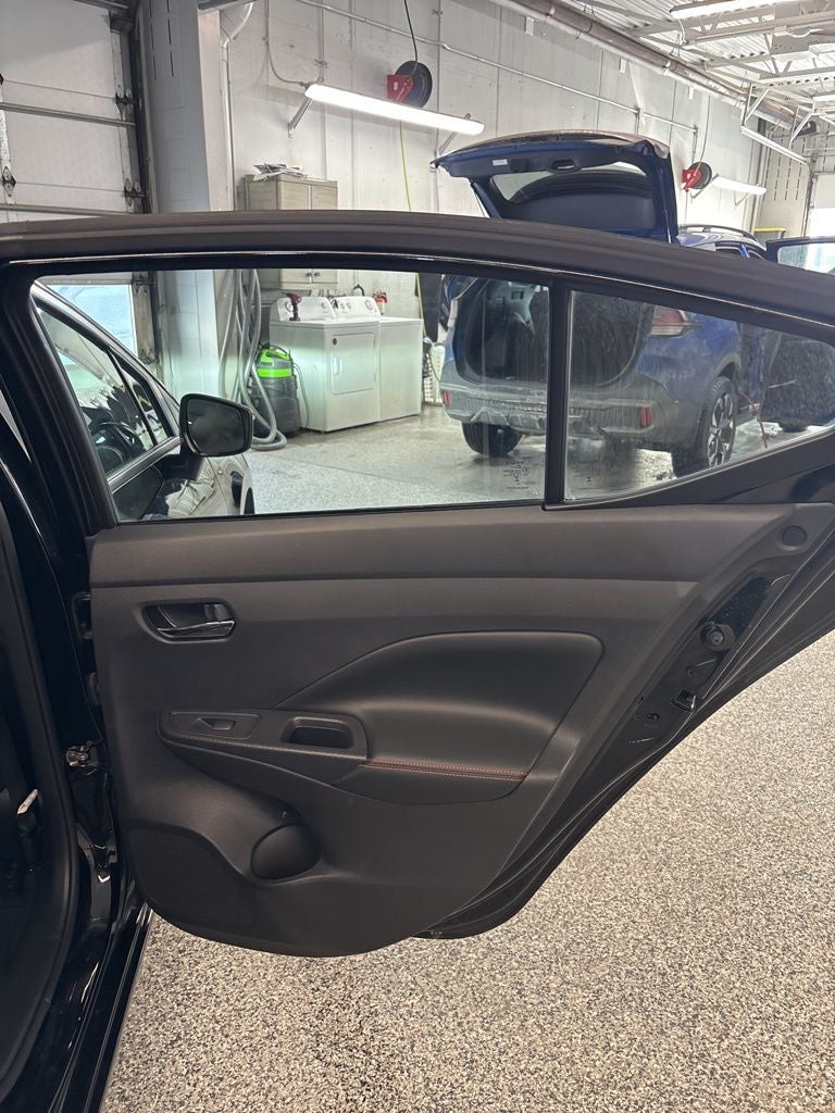 2023 Nissan Versa 1.6 SR