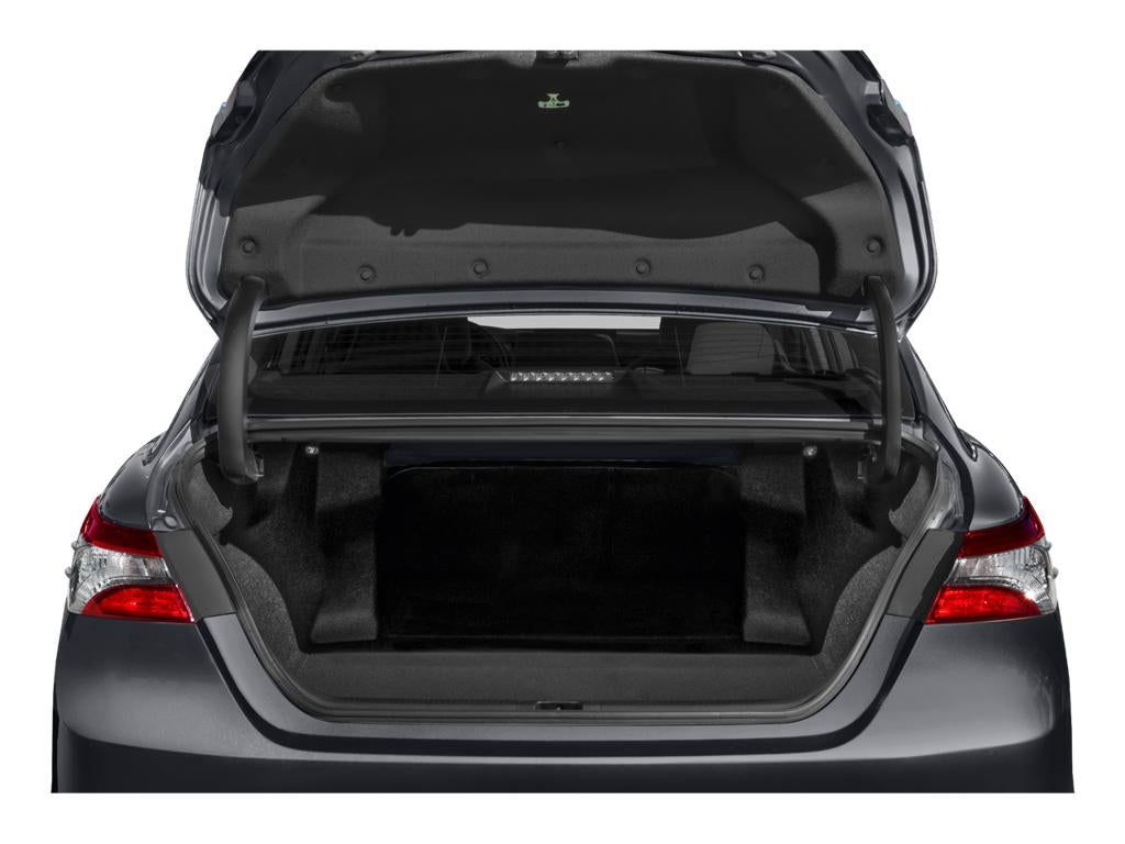 2022 Toyota Camry Hybrid XLE