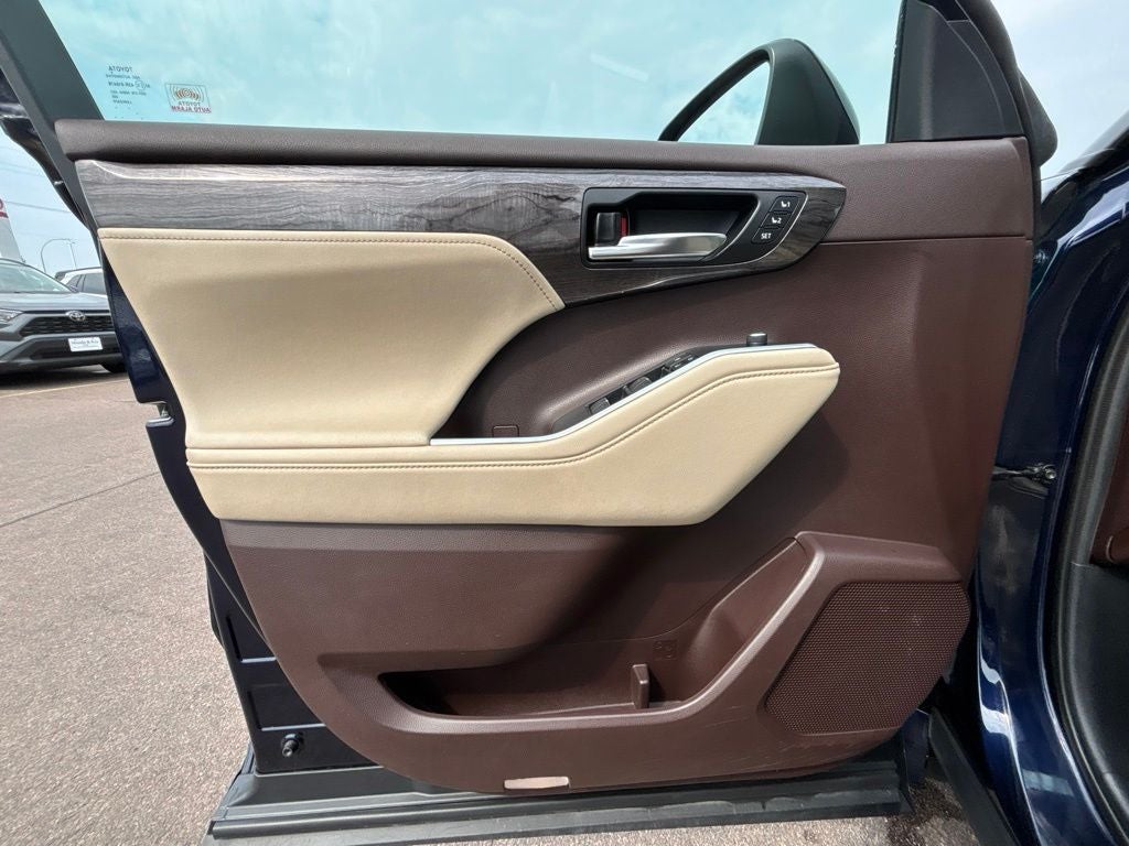 2020 Toyota Highlander Limited