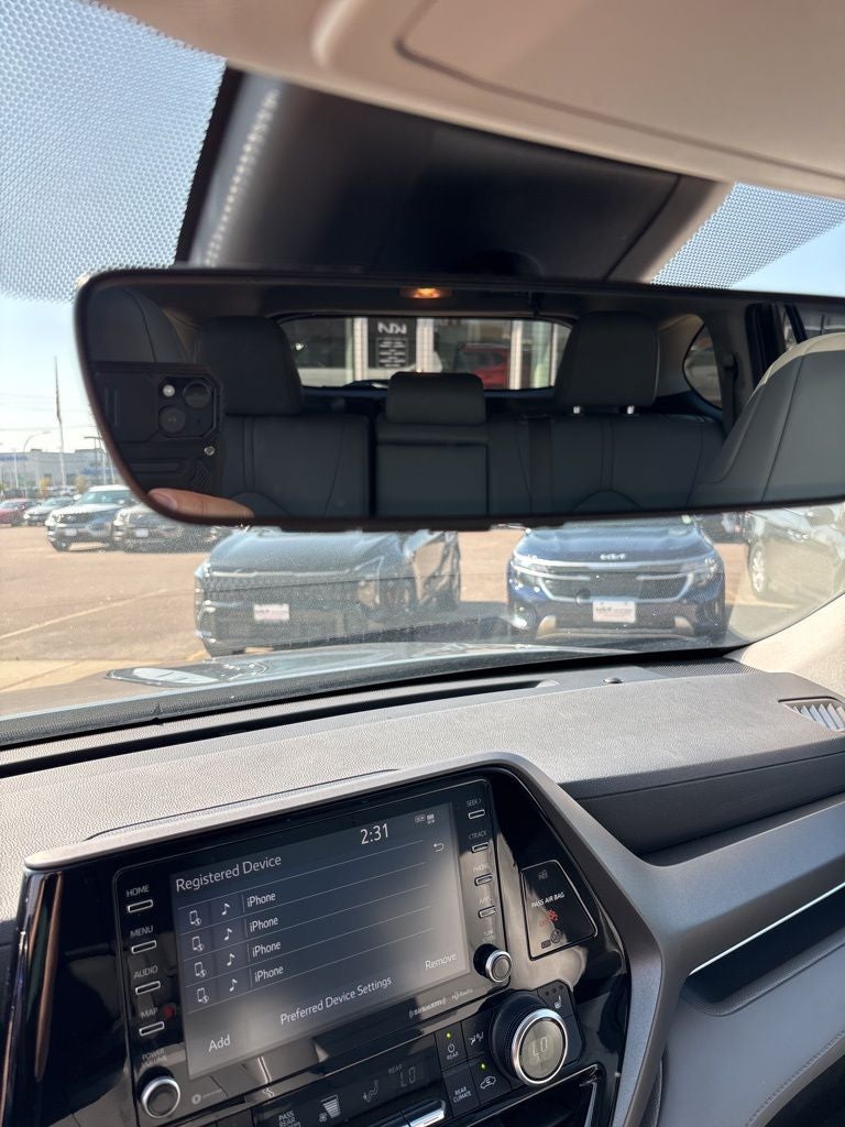 2022 Toyota Highlander Hybrid XLE