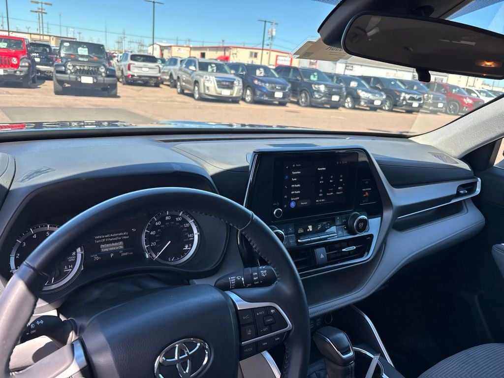 2024 Toyota Highlander LE