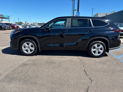 2024 Toyota Highlander LE