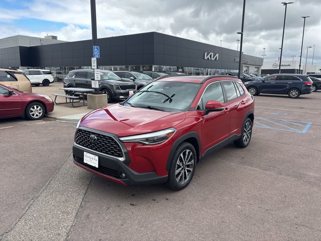 2023 Toyota Corolla Cross XLE