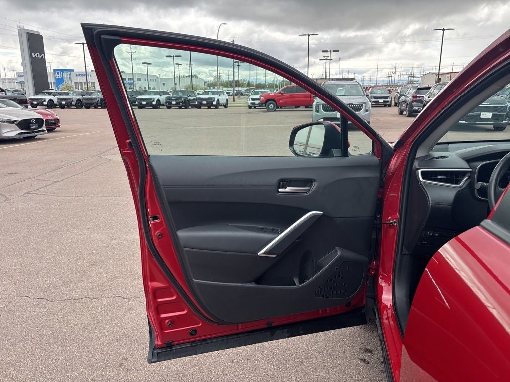 2023 Toyota Corolla Cross XLE