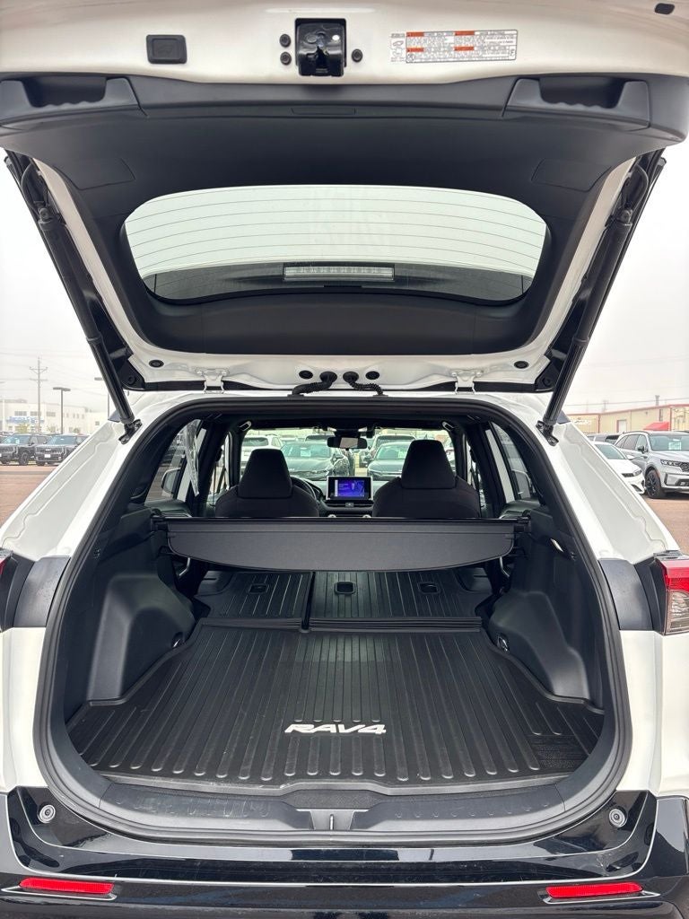 2023 Toyota RAV4 Prime SE