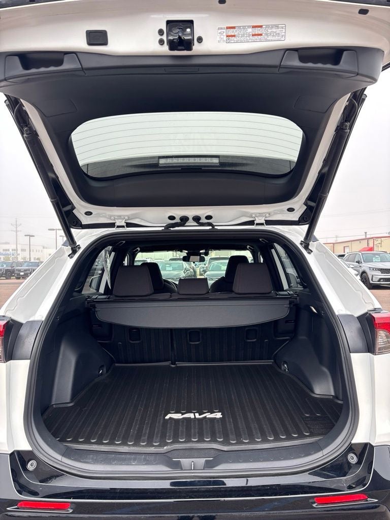 2023 Toyota RAV4 Prime SE