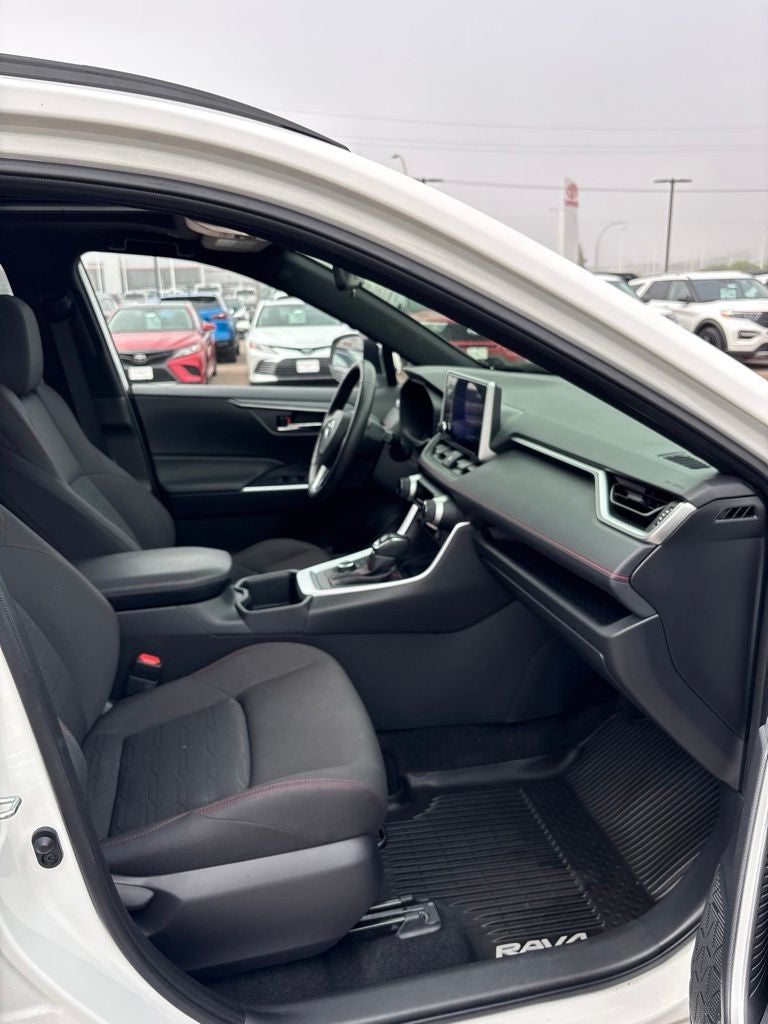 2023 Toyota RAV4 Prime SE