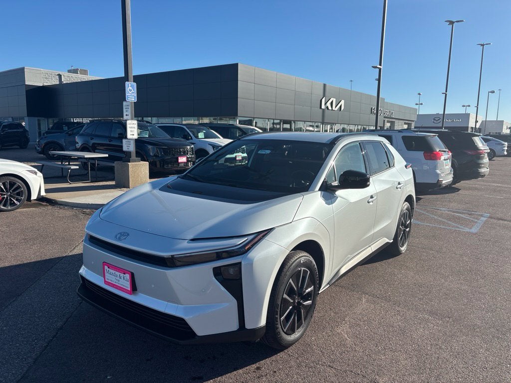 2026 Toyota bZ XLE Plus