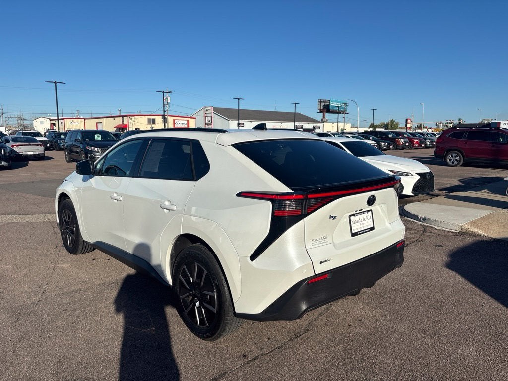 2026 Toyota bZ XLE Plus