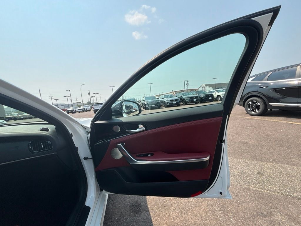 2023 Kia Stinger GT-Line
