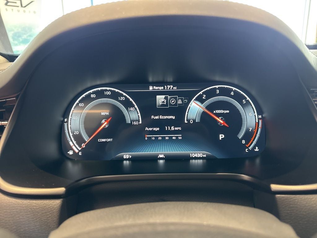 2020 Kia K900 Luxury VIP Package