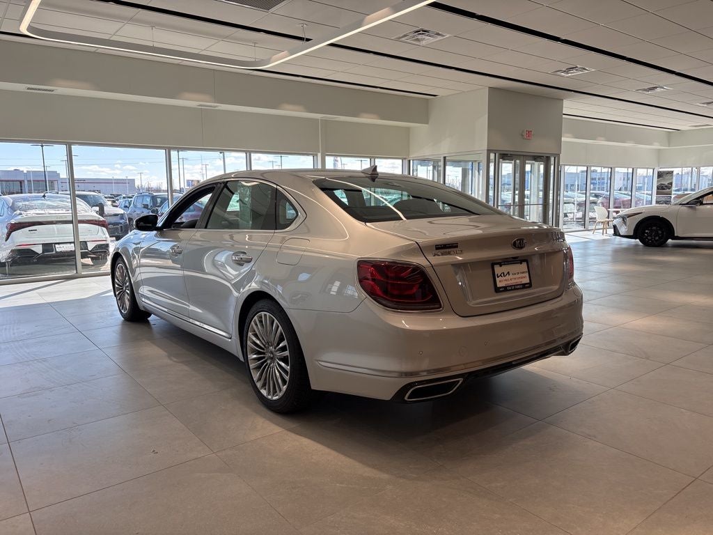 2020 Kia K900 Luxury VIP Package